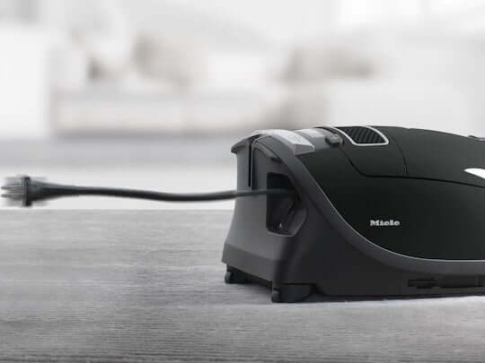 Miele Complete C3 Kona PowerLine - SGFE0 Canister Vacuum, Obsidian Black - Suvio